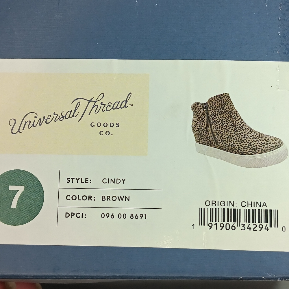 Universal Thread Boot - Picture 9 of 9